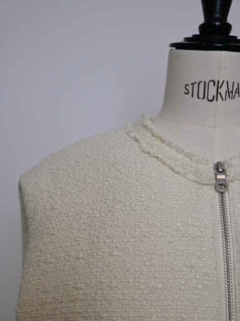 egg zip vest